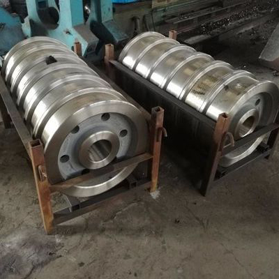 Smidd hjul blank